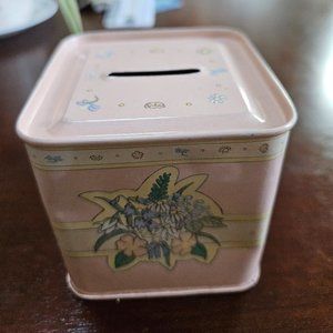 ferns tale of the hedgerow by Grumbridge tin change bank